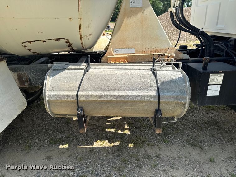 image for item FB5757 1999 Sterling L8513 ready mix truck