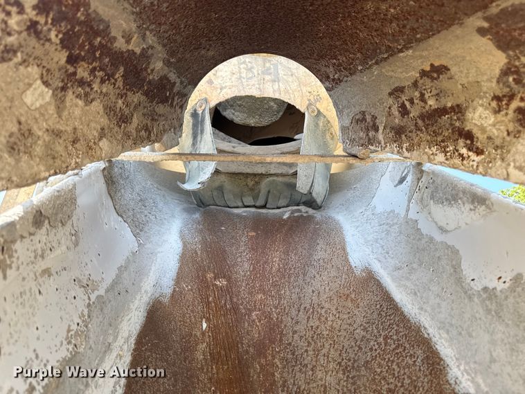 image for item FB5757 1999 Sterling L8513 ready mix truck