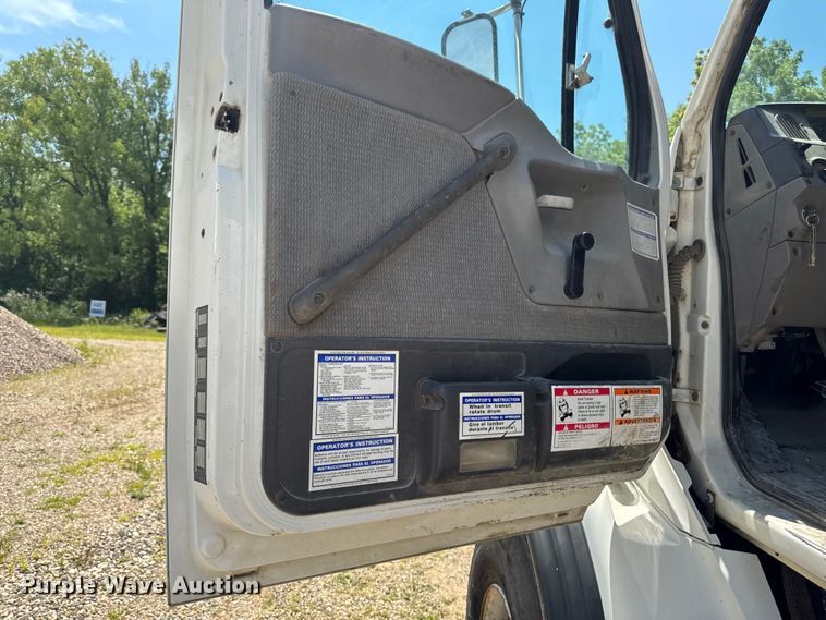 image for item FB5757 1999 Sterling L8513 ready mix truck