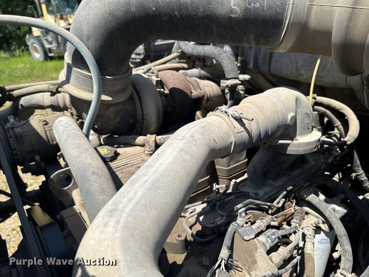 image for item FB5757 1999 Sterling L8513 ready mix truck