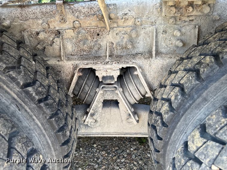 image for item FB5757 1999 Sterling L8513 ready mix truck