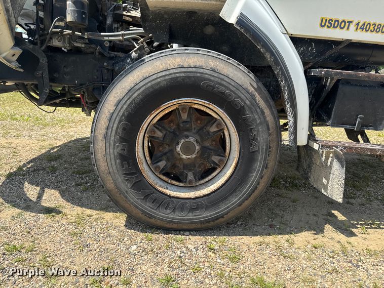 image for item FB5757 1999 Sterling L8513 ready mix truck