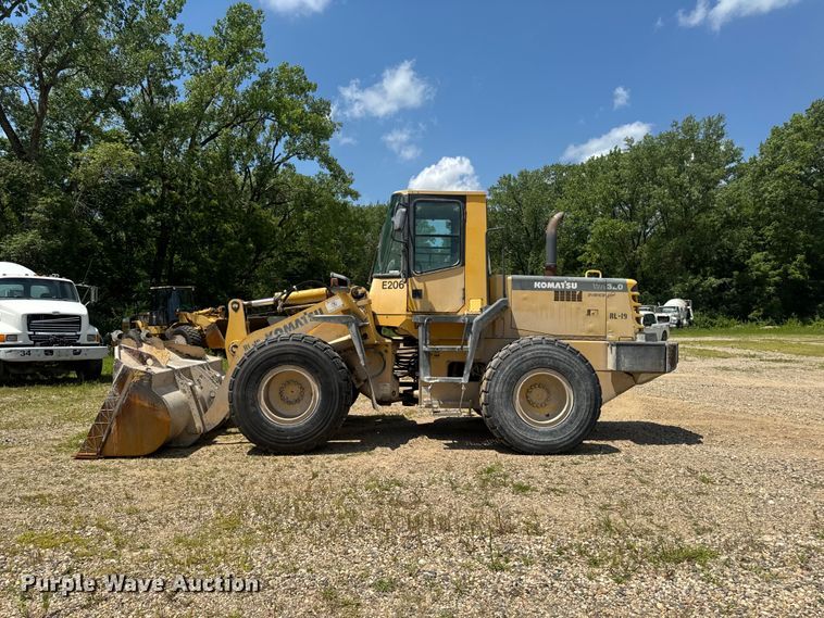 image for item FB5758 1999 Komatsu WA320-3 wheel loader