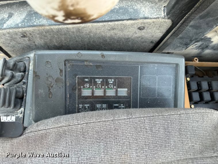image for item FB5758 1999 Komatsu WA320-3 wheel loader