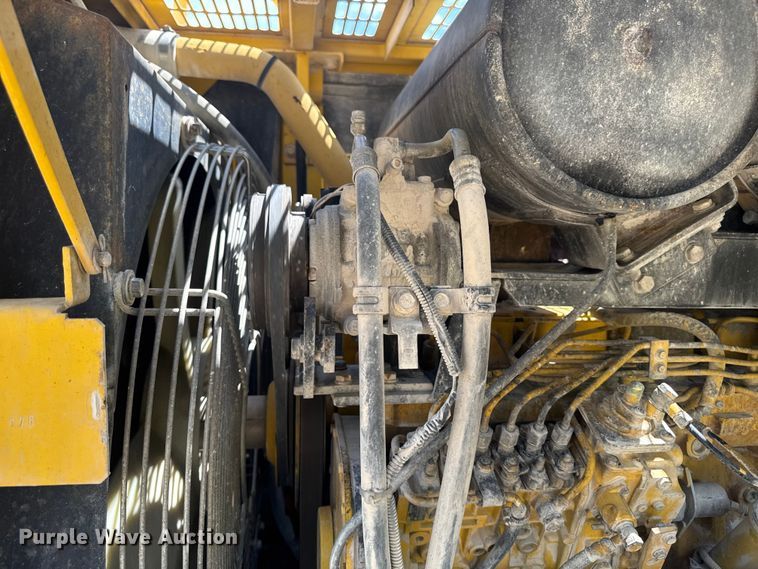 image for item FB5758 1999 Komatsu WA320-3 wheel loader