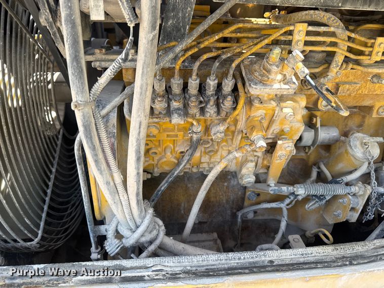 image for item FB5758 1999 Komatsu WA320-3 wheel loader