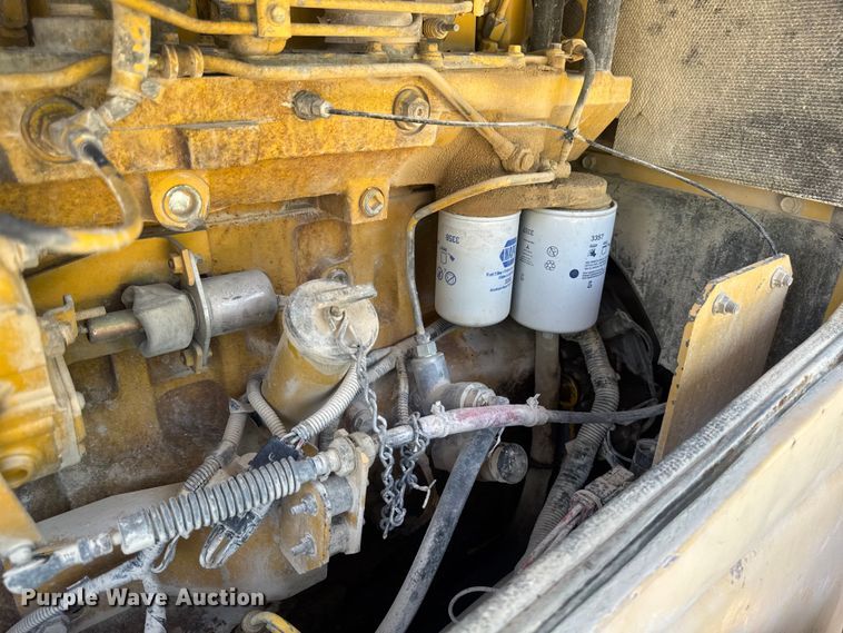 image for item FB5758 1999 Komatsu WA320-3 wheel loader