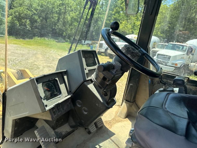 image for item FB5759 1998 Caterpillar 950G wheel loader