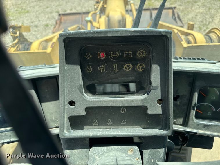 image for item FB5759 1998 Caterpillar 950G wheel loader
