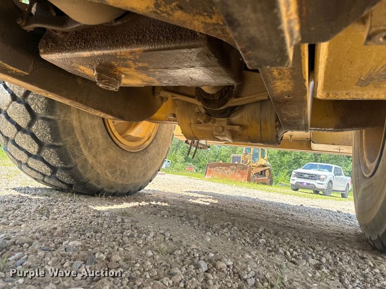 image for item FB5759 1998 Caterpillar 950G wheel loader