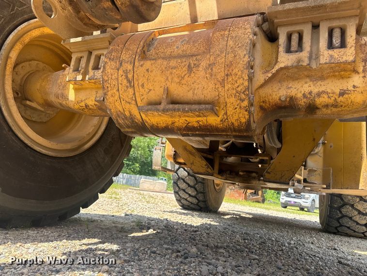 image for item FB5759 1998 Caterpillar 950G wheel loader