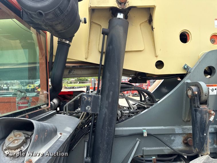 image for item FB5764 2005 JLG G12-55A telehandler