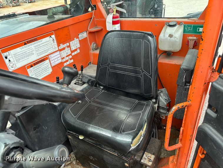 image for item FB5764 2005 JLG G12-55A telehandler