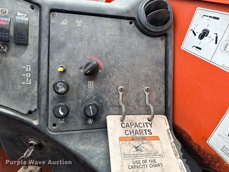 image for item FB5764 2005 JLG G12-55A telehandler