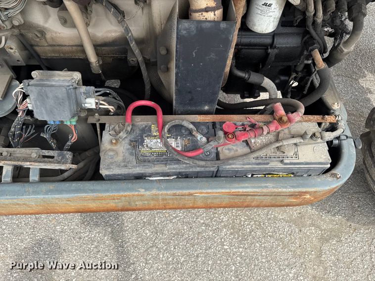 image for item FB5764 2005 JLG G12-55A telehandler
