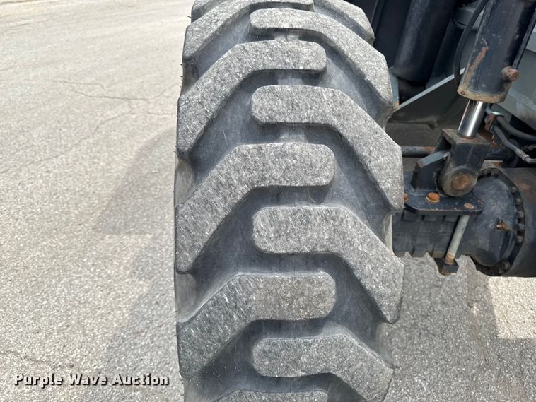 image for item FB5764 2005 JLG G12-55A telehandler