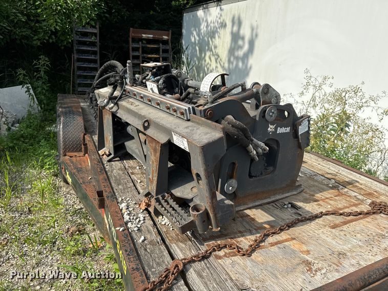 image for item FB5765 2007 Bobcat 40 HYD Planer skid steer cold planer