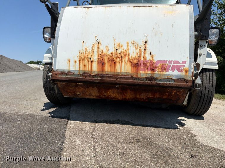 image for item FB5769 2008 Elgin NP Pelican street sweeper