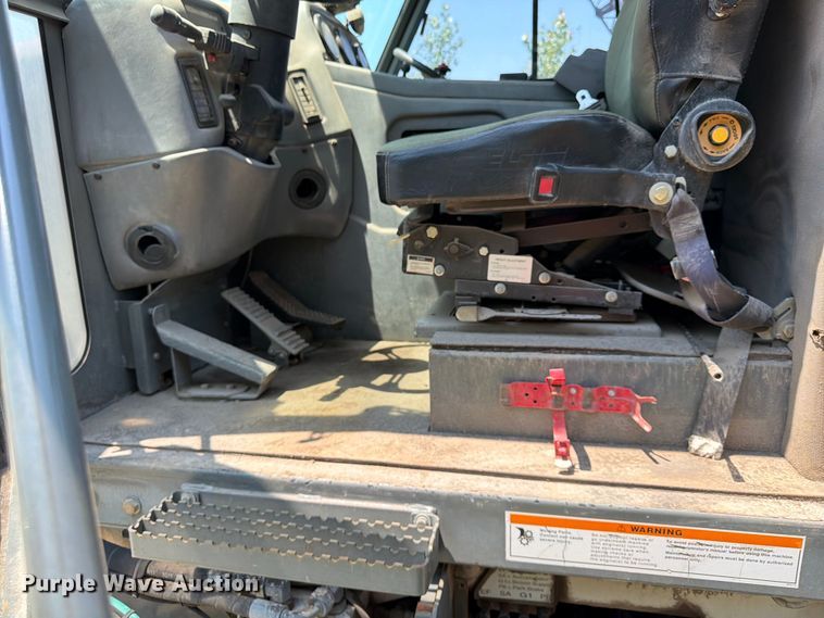 image for item FB5769 2008 Elgin NP Pelican street sweeper