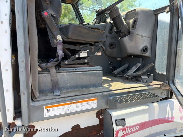 image for item FB5769 2008 Elgin NP Pelican street sweeper