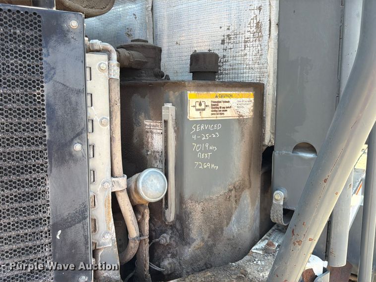 image for item FB5769 2008 Elgin NP Pelican street sweeper