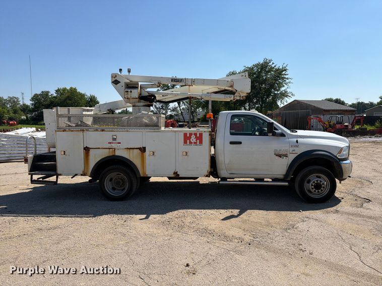 image for item FB5770 2017 RAM 5500 bucket truck