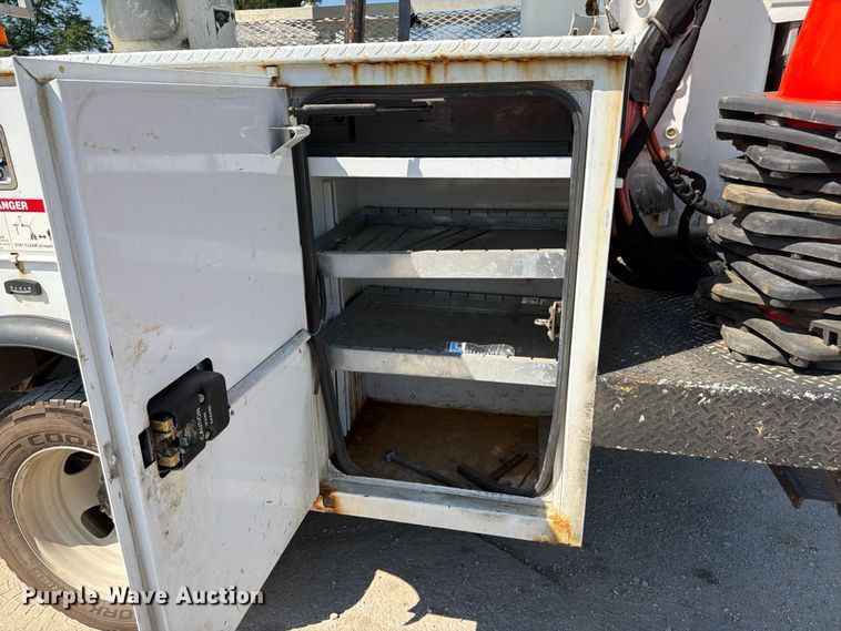 image for item FB5770 2017 RAM 5500 bucket truck