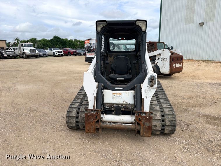 image for item FB8223 2019 Bobcat T650 tracked skid steer loader