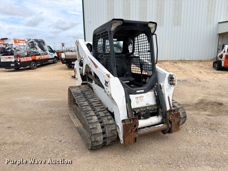 image for item FB8223 2019 Bobcat T650 tracked skid steer loader