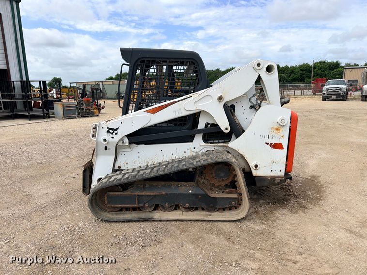 image for item FB8223 2019 Bobcat T650 tracked skid steer loader