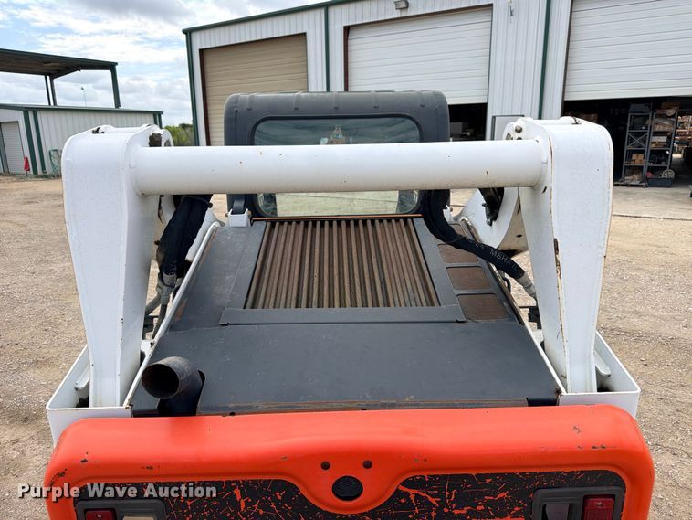 image for item FB8223 2019 Bobcat T650 tracked skid steer loader