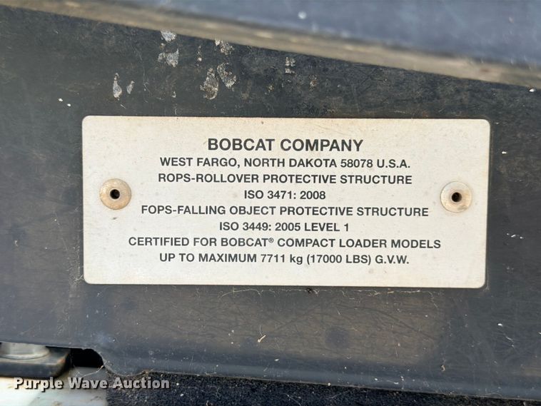 image for item FB8223 2019 Bobcat T650 tracked skid steer loader