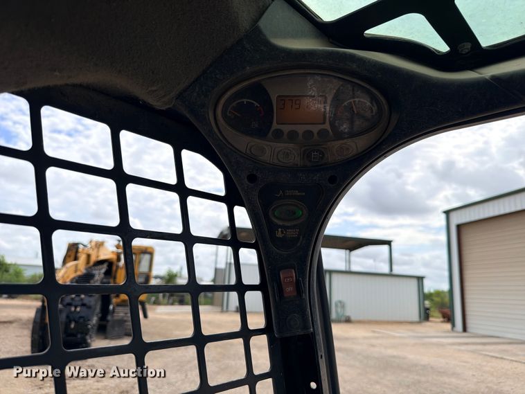 image for item FB8223 2019 Bobcat T650 tracked skid steer loader
