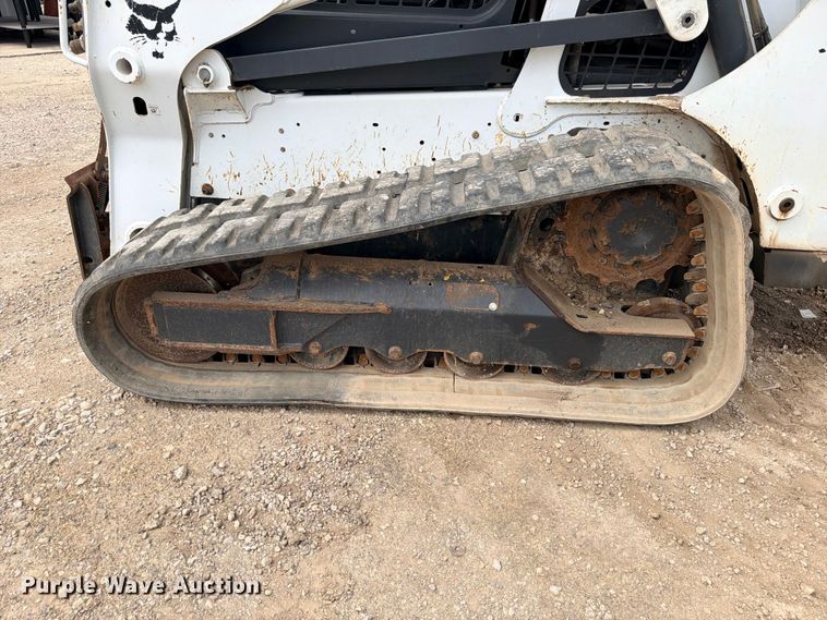 image for item FB8223 2019 Bobcat T650 tracked skid steer loader