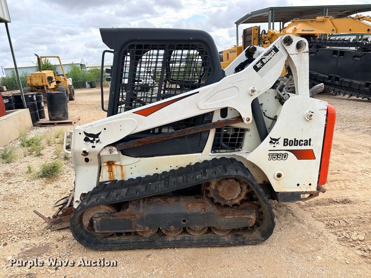 image for item FB8224 2020 Bobcat T590 tracked skid steer loader