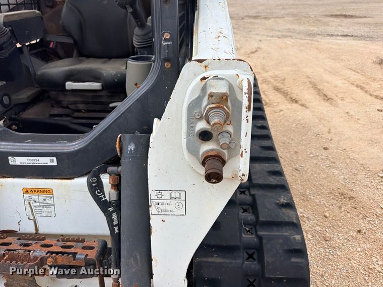 image for item FB8224 2020 Bobcat T590 tracked skid steer loader