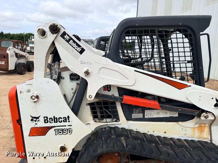 image for item FB8224 2020 Bobcat T590 tracked skid steer loader