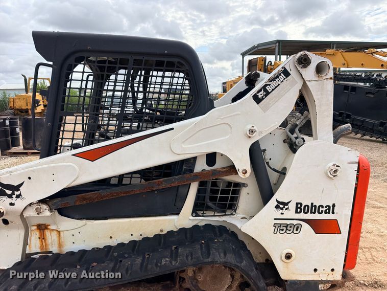 image for item FB8224 2020 Bobcat T590 tracked skid steer loader