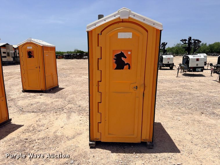 image for item FB8273 (4) portable restrooms