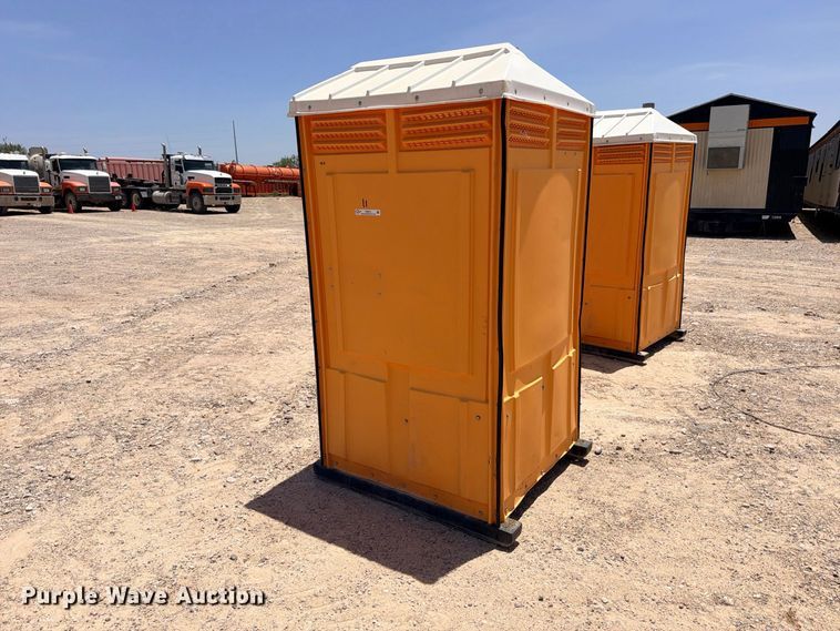 image for item FB8273 (4) portable restrooms