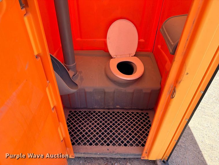 image for item FB8273 (4) portable restrooms