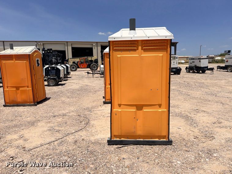 image for item FB8273 (4) portable restrooms