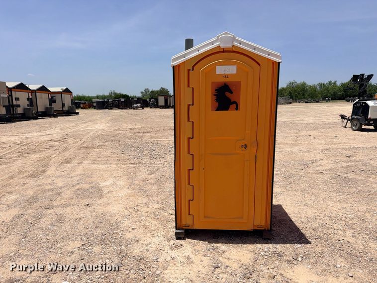 image for item FB8273 (4) portable restrooms