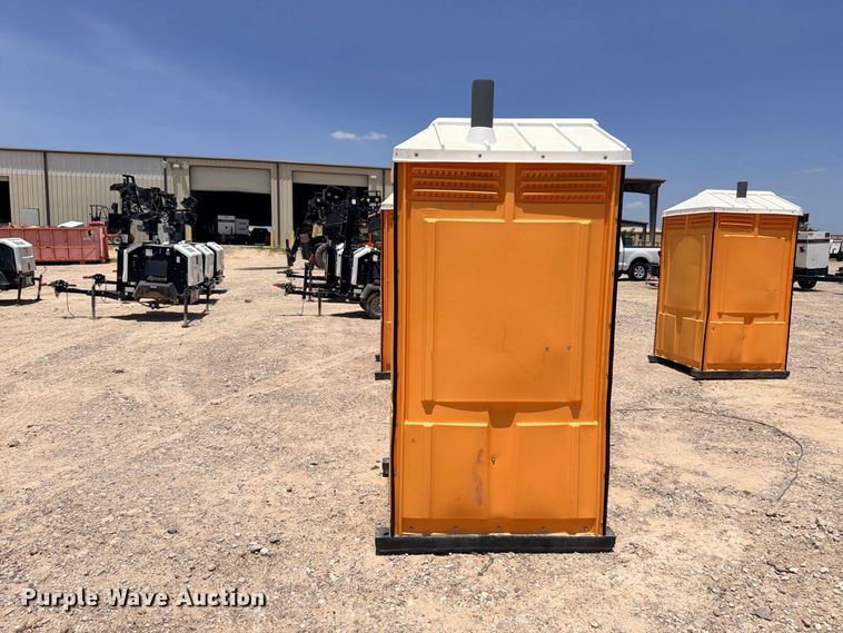 image for item FB8273 (4) portable restrooms