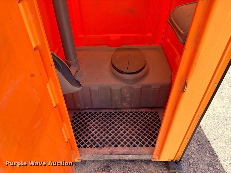 image for item FB8273 (4) portable restrooms