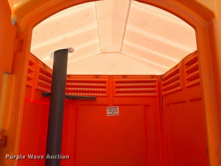 image for item FB8273 (4) portable restrooms