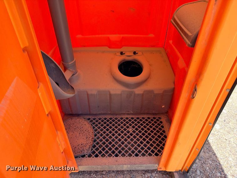 image for item FB8273 (4) portable restrooms