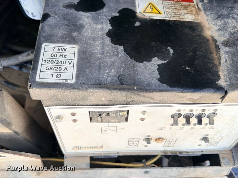 image for item FB8274 (5) Allmand Night-Lite V-Series NLV light plants