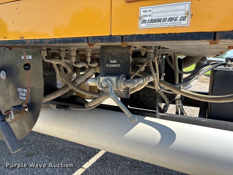 image for item FC1892 2012 Vermeer V800LE-HD410 vacuum excavator