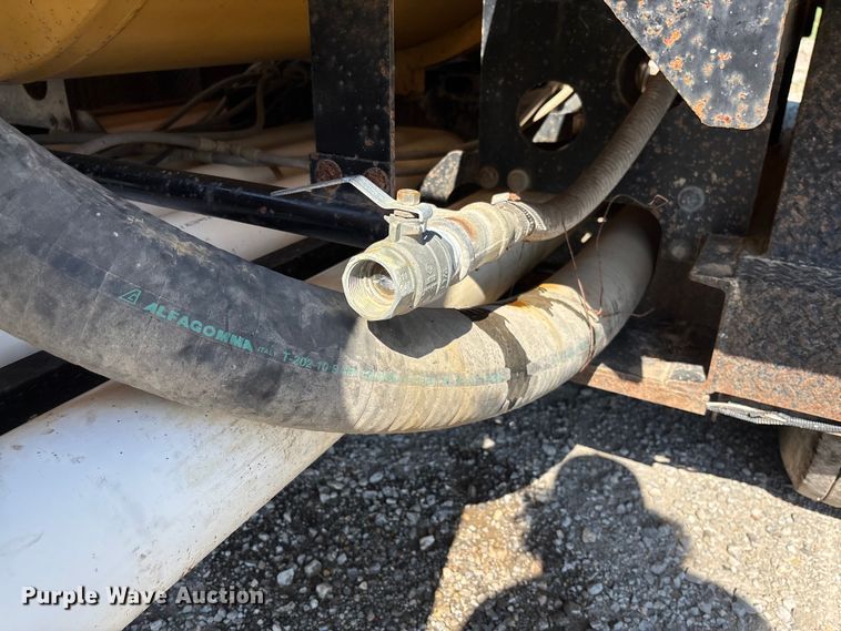 image for item FC1892 2012 Vermeer V800LE-HD410 vacuum excavator